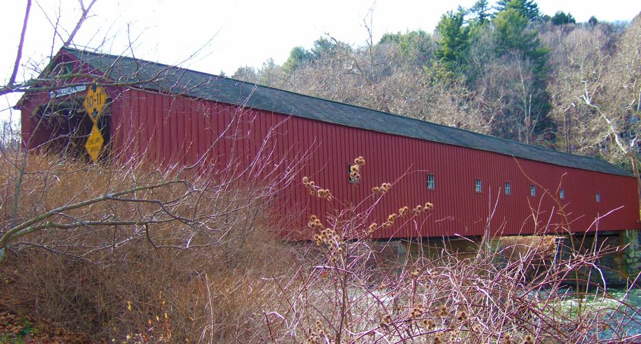 アメリカ　屋根付き橋　covered bridge CT West Cornwall 前橋　英会話教室　コーンウォール・イングリッシュ　Cornwall English